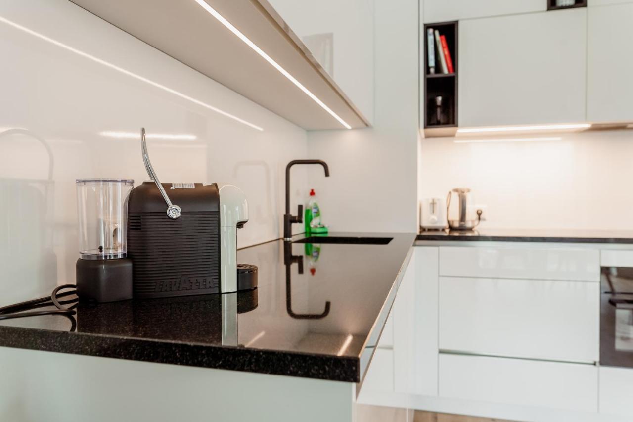 Dream Stay - Modern Apartments In City Centre Tallinn Extérieur photo