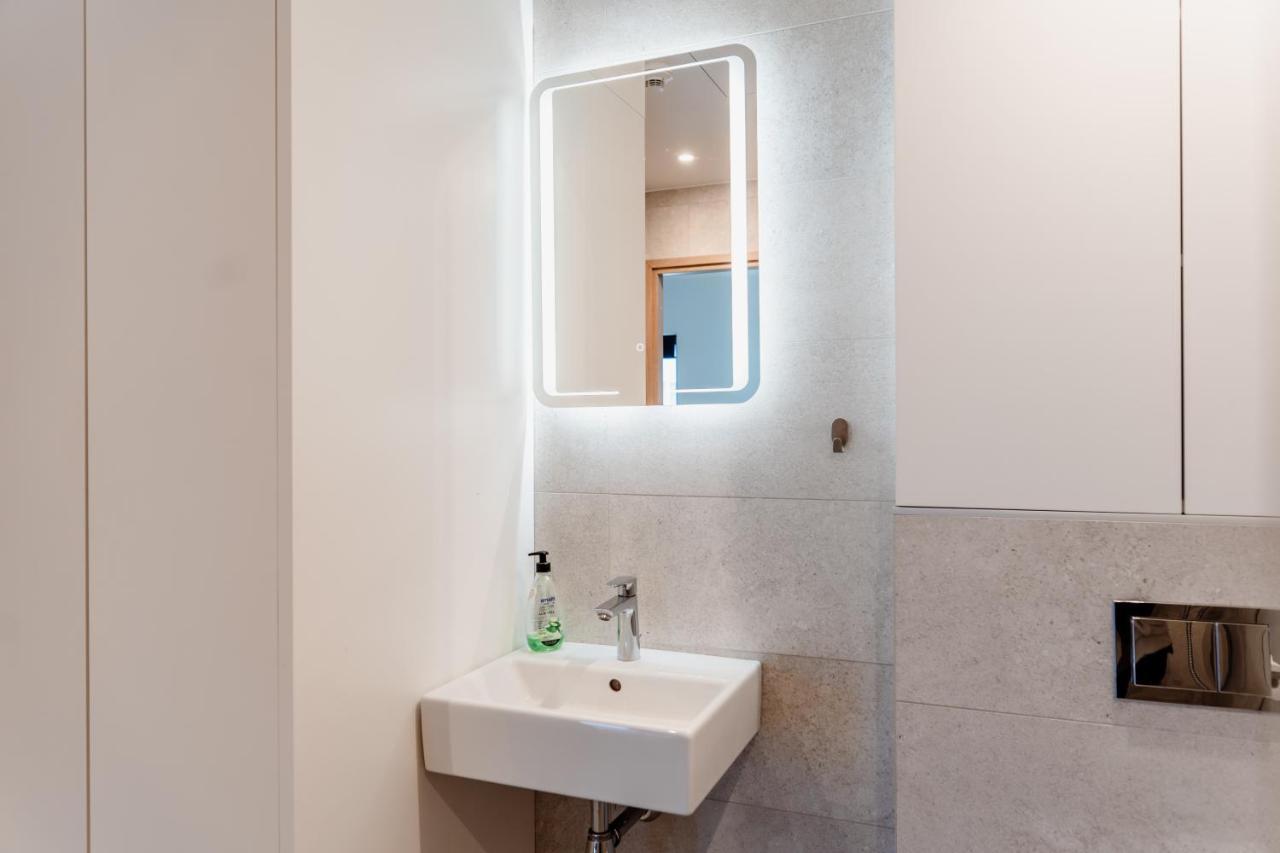 Dream Stay - Modern Apartments In City Centre Tallinn Extérieur photo